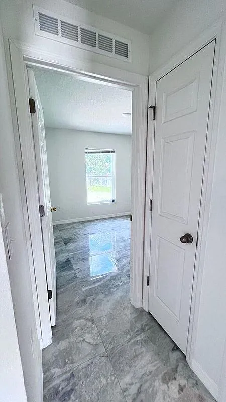 3 bed, 2.0 bath, 1288 sqft, $2,495 — Photo 3