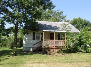 117 N Bernhardt Ave, Gerald, MO 63037