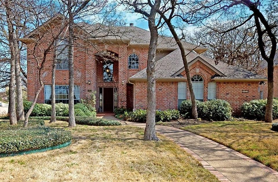 1st image of 785 Oak Leaf Ct