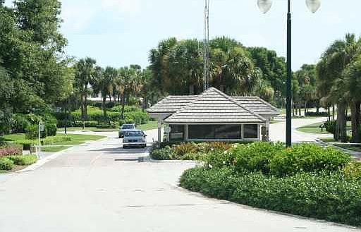 5th image of 5724 SE Glen Eagle Way