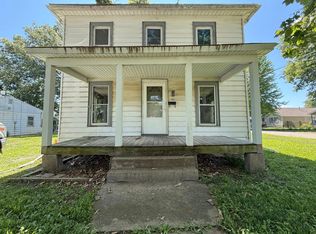 1302 N Hamilton St #1, Lincoln, IL 62656