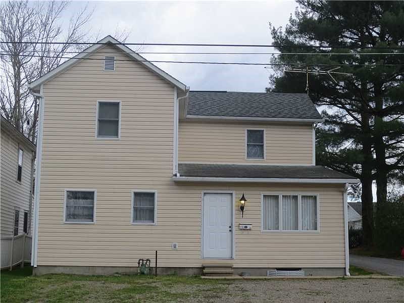 1st image of 252 W 2nd Ave