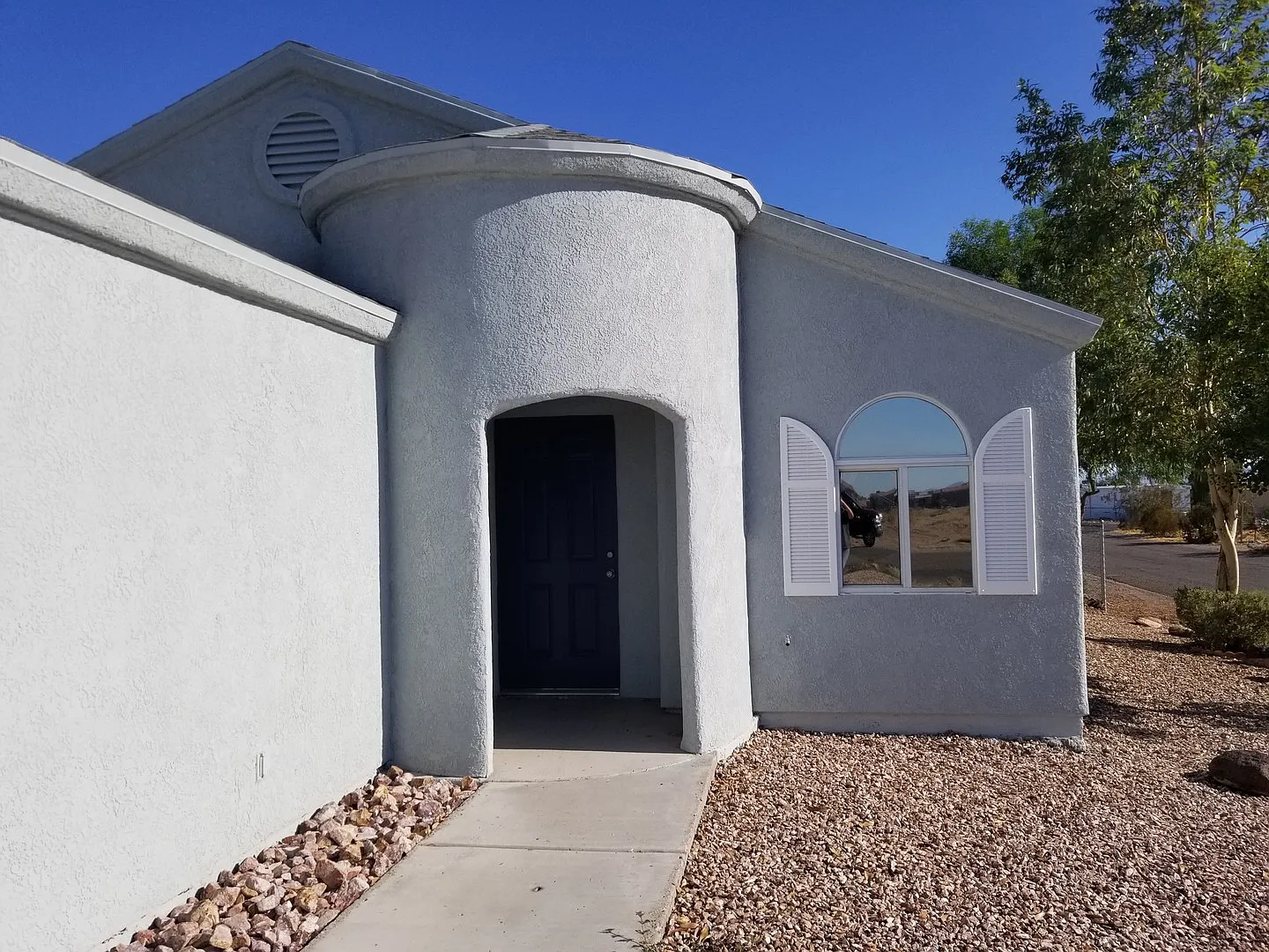 Fort Mohave, 3 Bedroom House with a 2 Car Garage — Photo 2