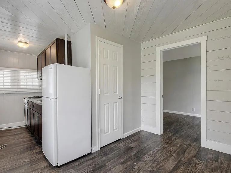 903 Shoal Cliff Ct — Photo 41