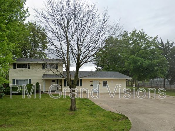 2151 11th St APT B