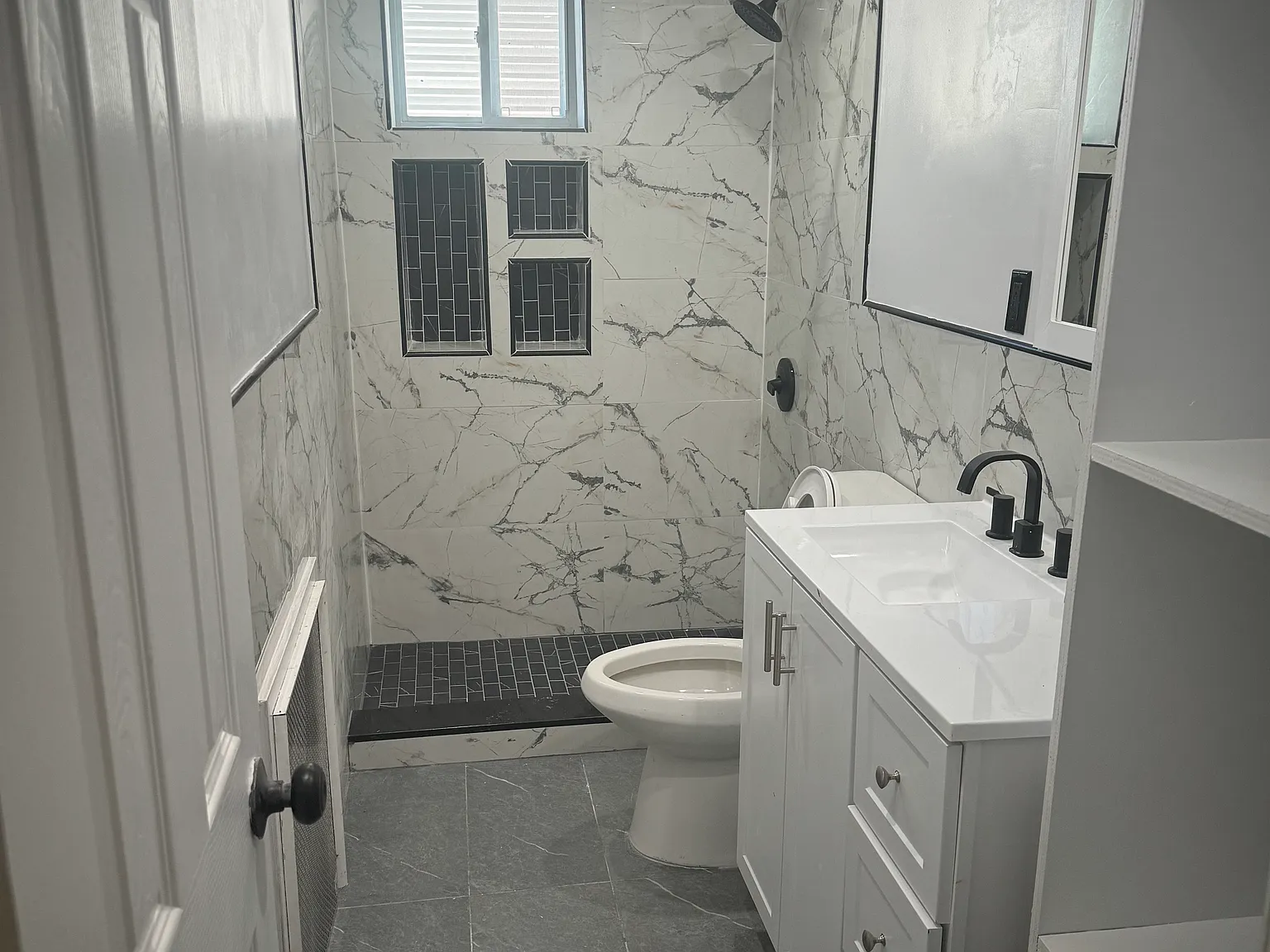 39 Spruce St — Photo 2