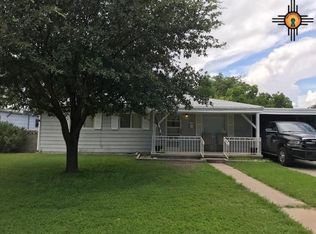 1013 Pinon Ln, Carlsbad, NM 88220