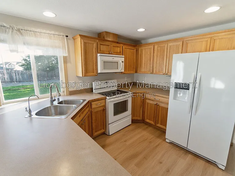 509 S Joslin Pl — Photo 2