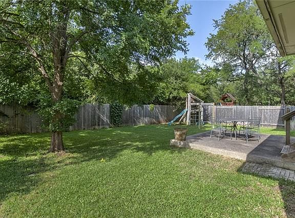 4th image of 10524 Galsworthy Ln