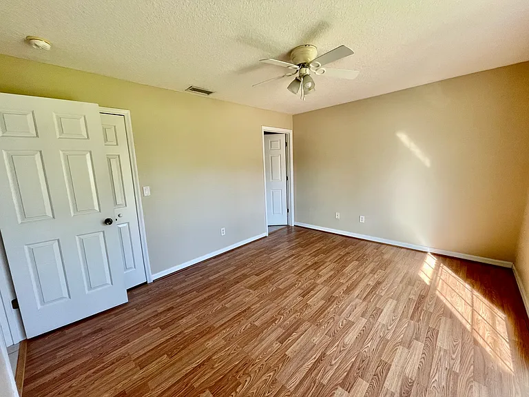 17 Fanshawe Ln #B — Photo 7