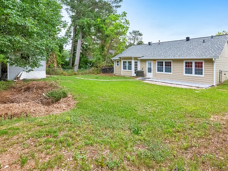 9138 Clubhouse Dr — Photo 20