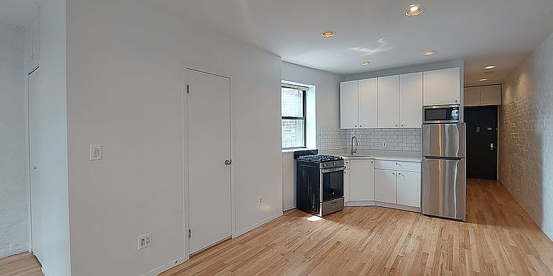 1st image of 50 Macdougal St APT 16