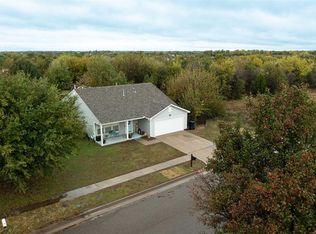 15325 Lilly Garden Ln, Oklahoma City, OK 73170