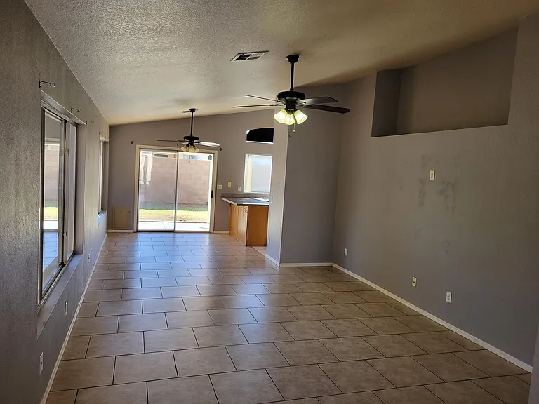 4953 W Oraibi Dr — Photo 5
