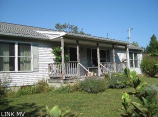 14 Windy Hill Rd, Oak Bluffs, MA 02557