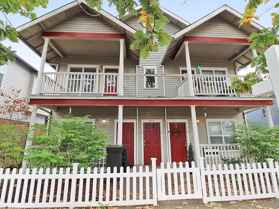 2315 N Lombard St