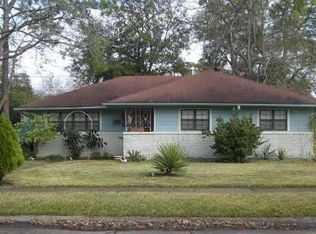 2001 Cleveland St, Pasadena, TX 77502