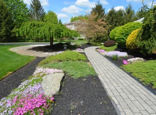14 Marblehead Dr, Princeton Junction, NJ 08550