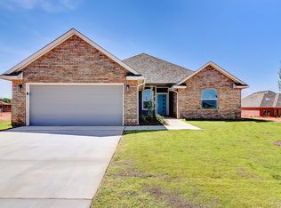 608 NW 179th St, Edmond, OK 73012