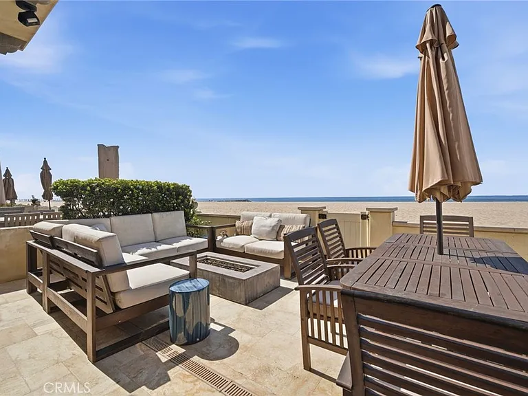 3715 Seashore Dr — Photo 9