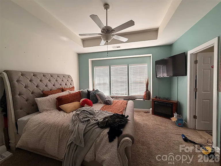 14635 Juventus St — Photo 6