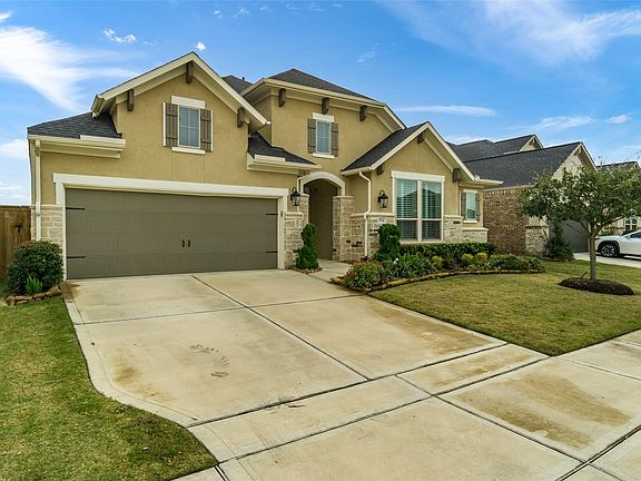 2nd image of 5934 Wedgewood Heights Way