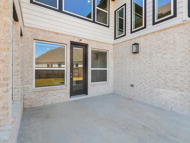 9522 Rialto Creek Dr — Photo 44