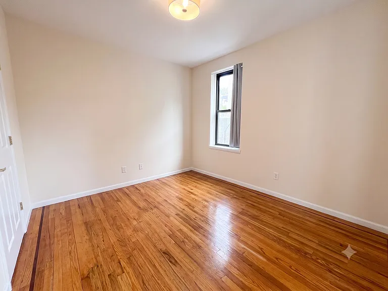 27-08 39th Ave #1C — Photo 10