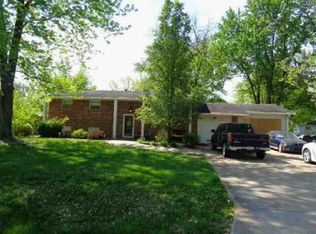 4 Reece Dr, O'Fallon, MO 63366