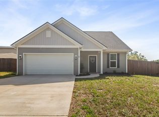 98 Turkey Trot Rd, Williamston, SC 29697