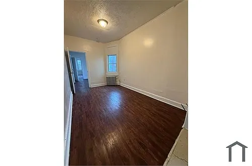 94 Orchard St Photo 1