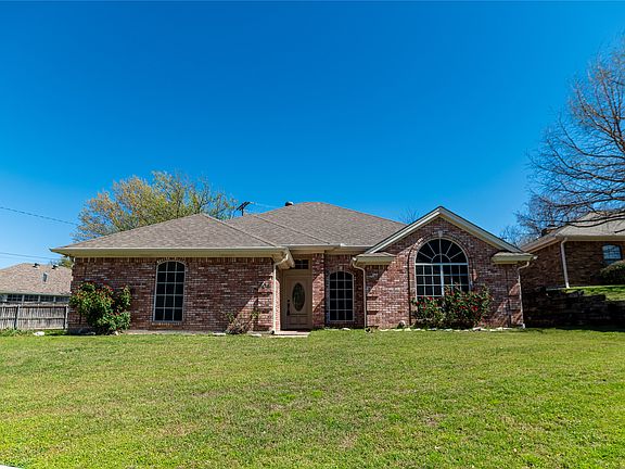 2nd image of 604 Valleyridge Ct