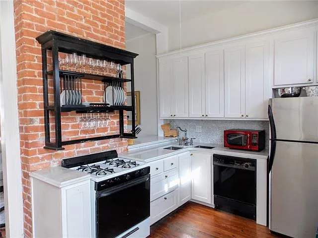 1463 Annunciation St #B — Photo 4