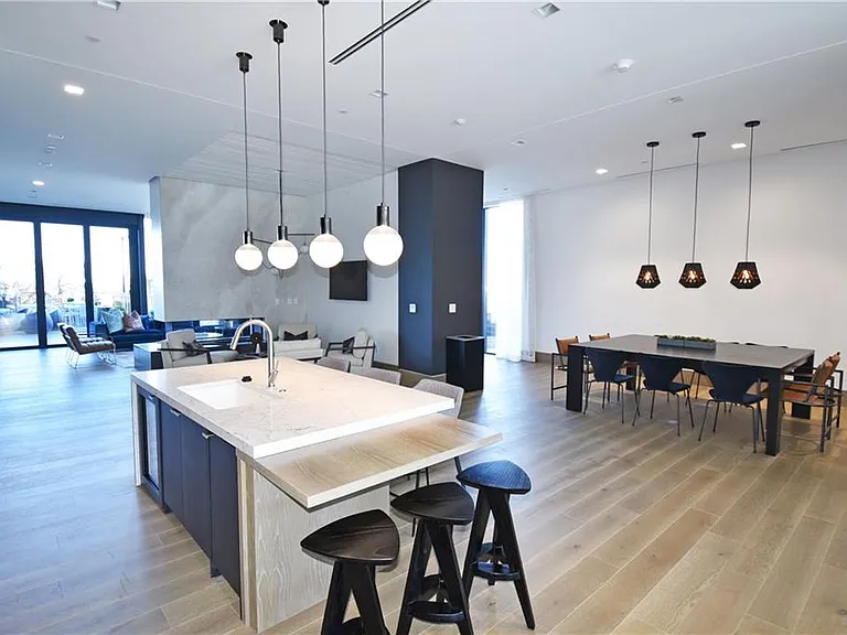 788 W Marietta St #1107 — Photo 18