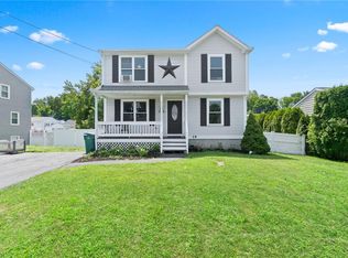 121 Capwell Ave, Woonsocket, RI 02895