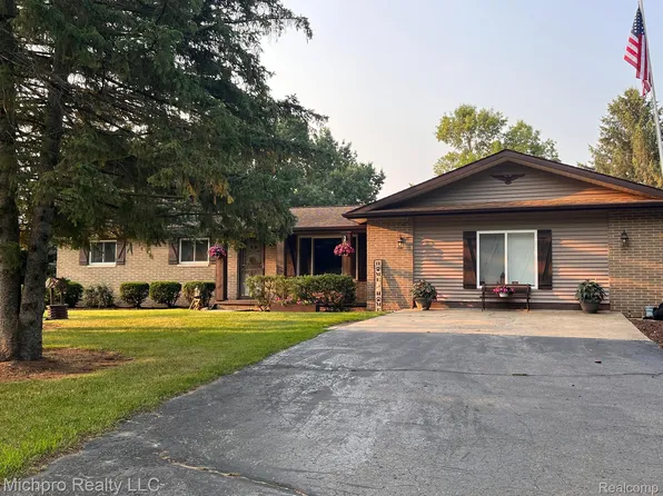 9306 Dodge Rd, Otisville, MI 48463
