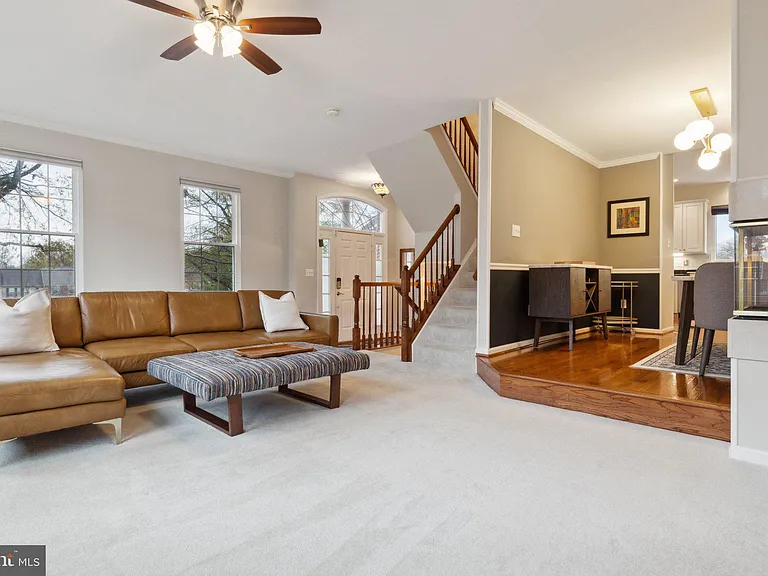 6336 Dunman Way — Photo 8