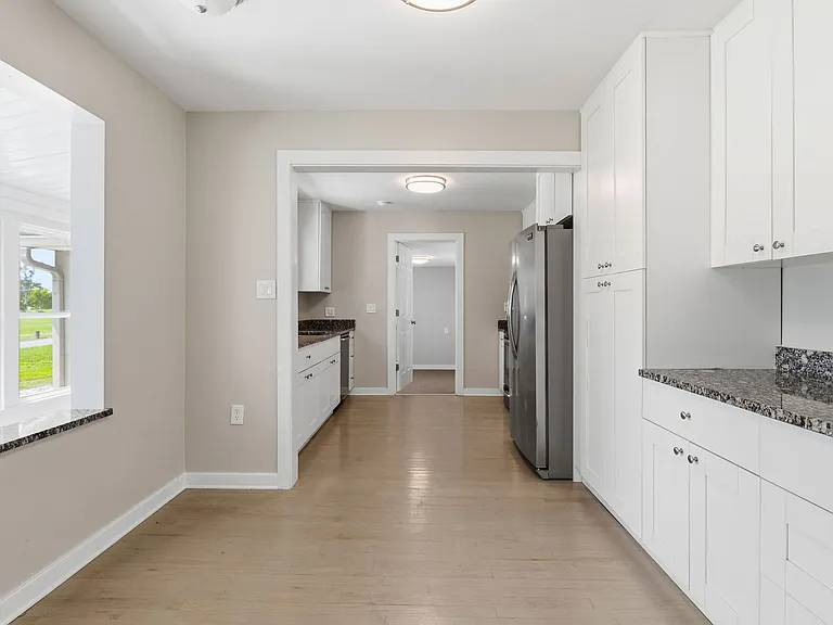 1307 Saint Andrews Dr — Photo 11