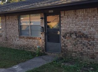 1619 Davis St APT J, Conway, AR 72032