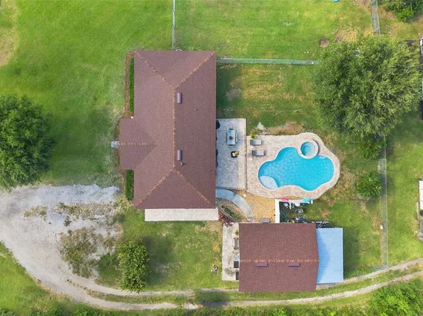 3217 Mott Rd, Dover, FL 33527