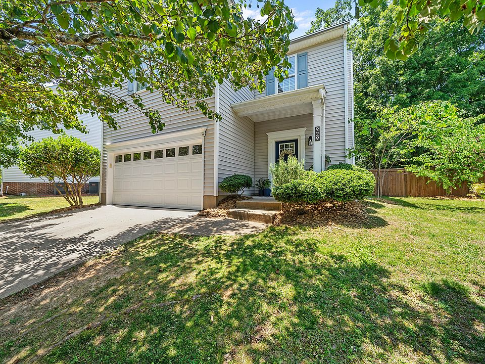 1st image of 929 Holly Meadow Dr