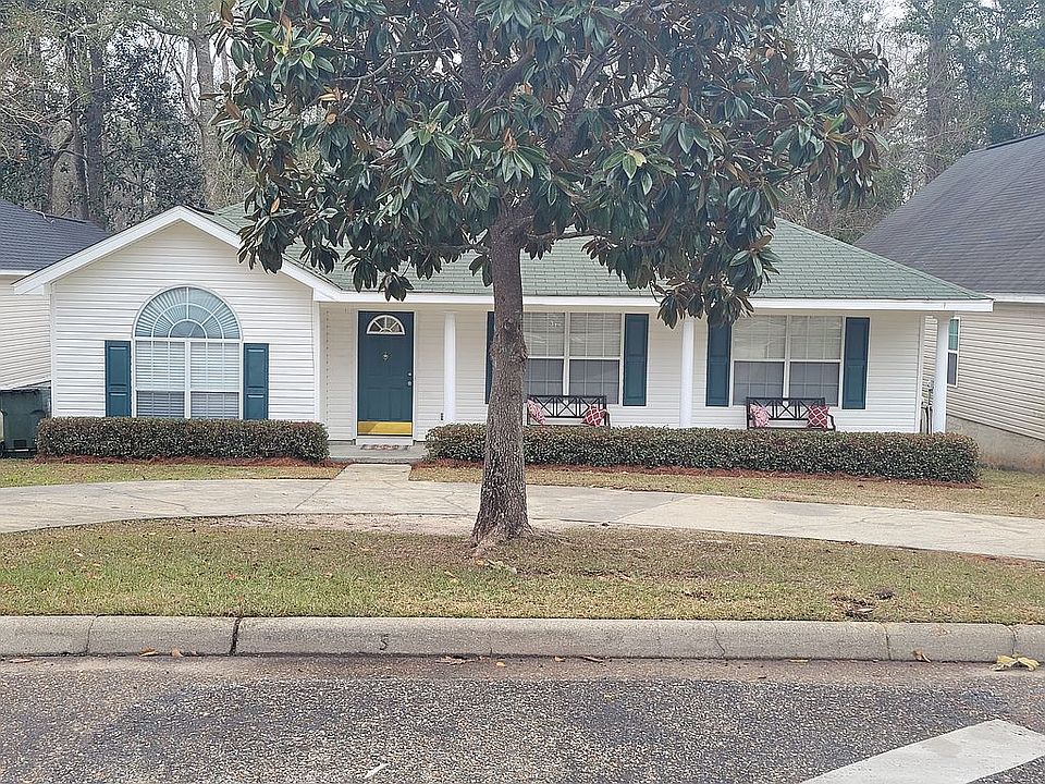 1st image of 202 Bougainvillea Cir