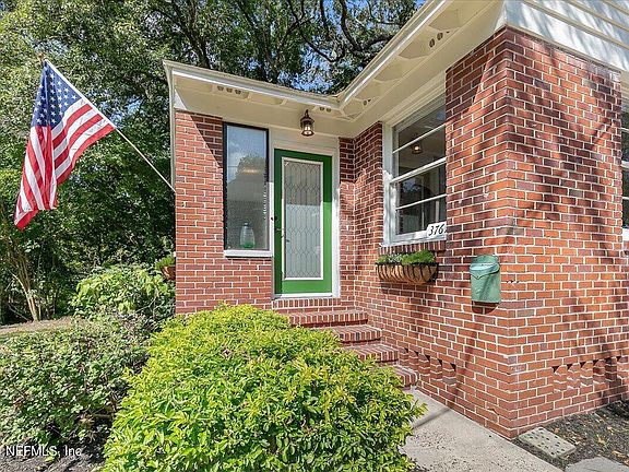 3rd image of 3767 SOMMERS Street