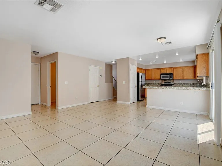 9317 Mountain Cliffs Ave — Photo 12