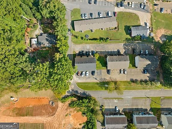 2nd image of 350 Herndon Ln #129