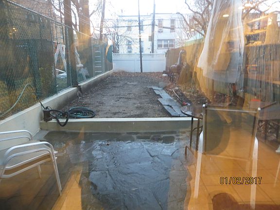 4th image of 490 7th St #1