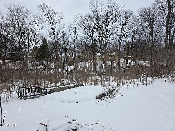 2nd image of 1103 River Road