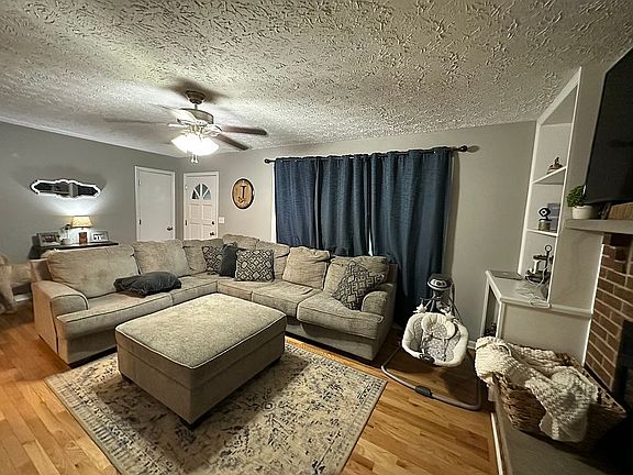 5th image of 117 Tahoma Dr
