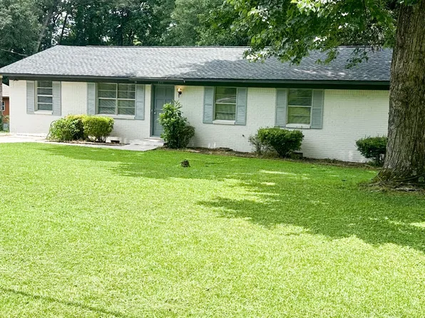 899 E Glochester Pl, Norcross, GA 30071
