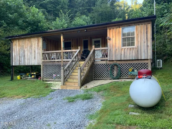 1262 Bright Hollow Ln, Hiltons, VA 24258